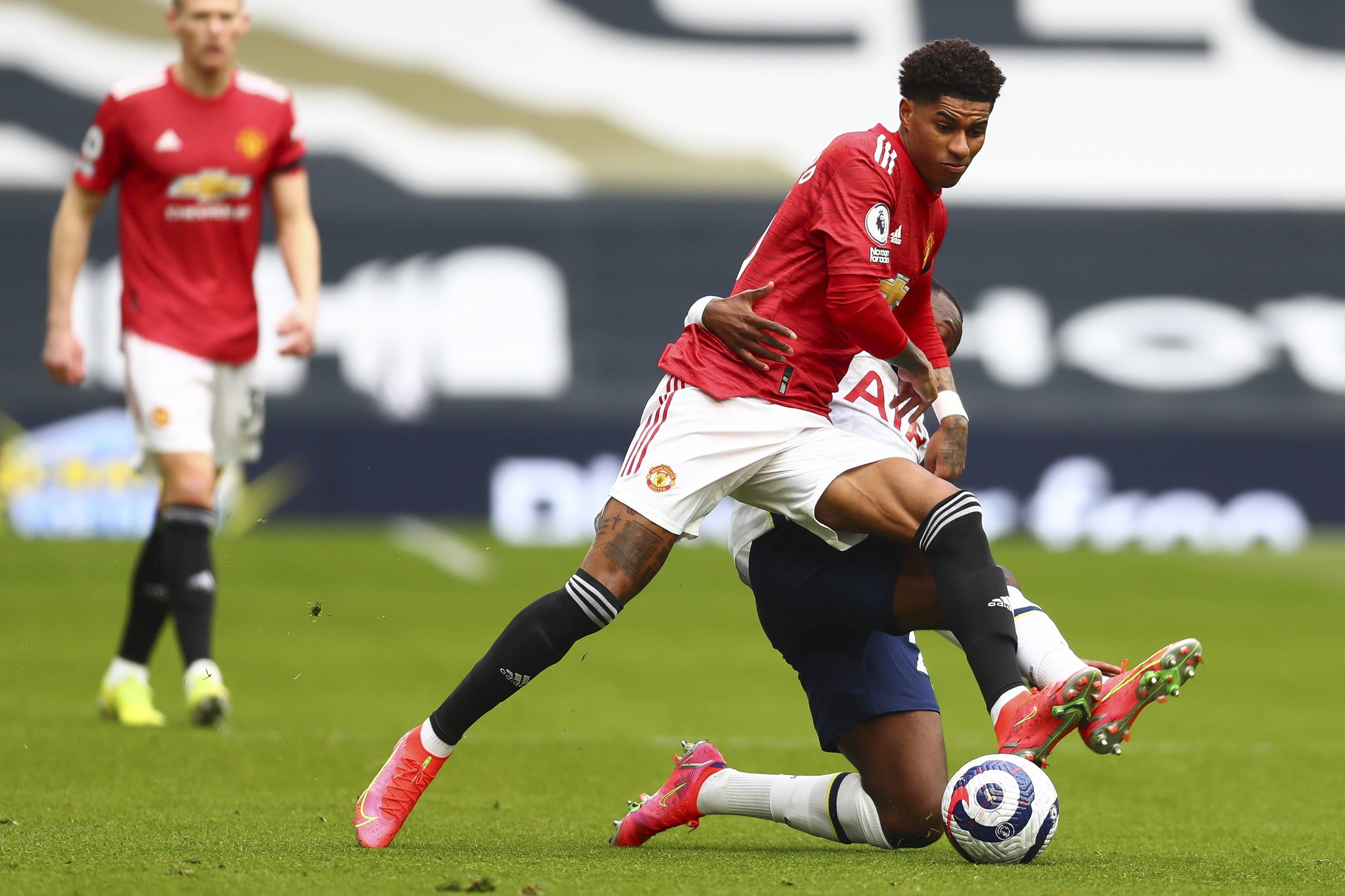 洛里昂在过 洛里昂在过